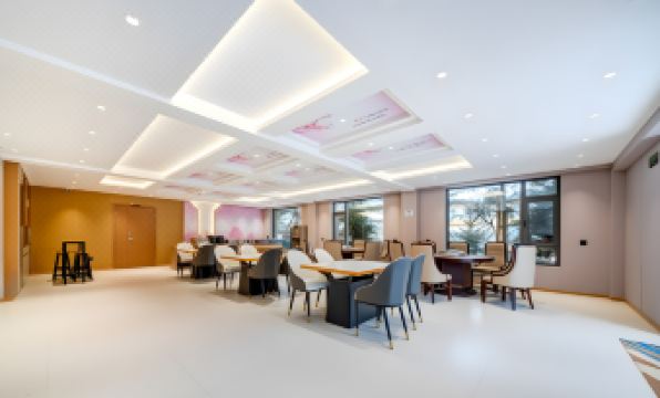Peach Blossom Spring · Hotel (Xuexiang Xueyun Street Branch)