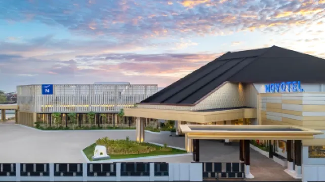 Novotel Pontianak Convention Centre  호텔