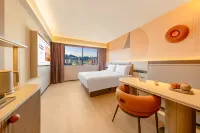 Orange Hotel (Guiyang Penchi Pool Food City & Guiyi Subway Station Branch)