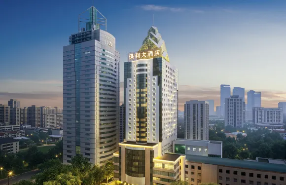 武漢保利大酒店（楚河漢街洪山廣場地鐵站店）