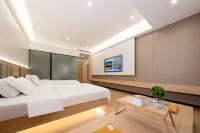 Wuqi Bed and Breakfast (Qingcheng Mountain High-speed Rail Station Branch)