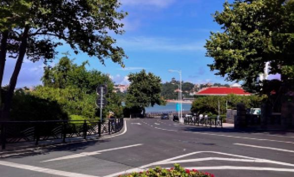 Floral Hotel·Qingdao Dream Ship Scenic Hotel