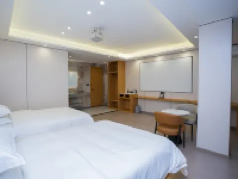 Siyuan Grand Hotel (Xundian Jinshuo Bus Station) Hotels in Xundian