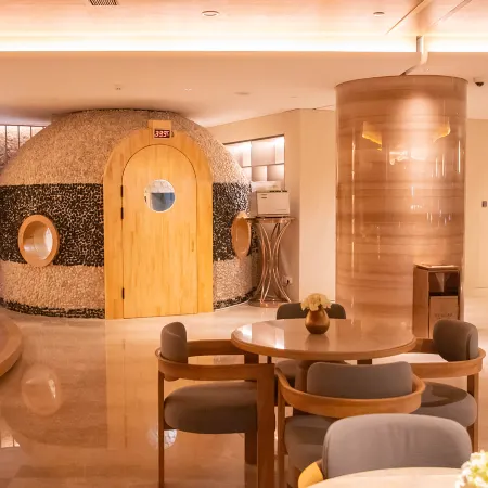 Yanji Dinosaur Hot Spring Hotel (Korean Folk Village Yanji Dinosaur Kingdom)