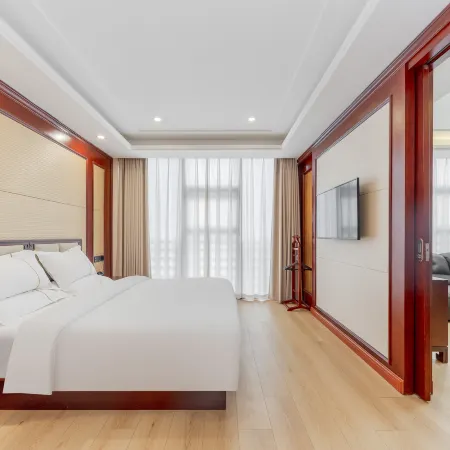 Yangzhong Zhonghai Hotel