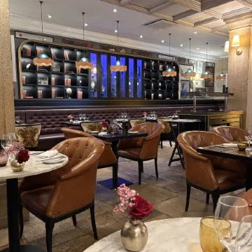 Rotary Hotel Geneva - MGallery Collection Отели рядом с достопримечательностью «Парк Бертран»
