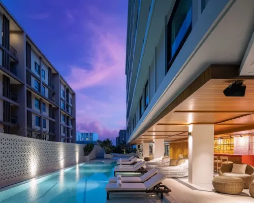 Travelodge Phuket Town Отели рядом с достопримечательностью «Сентрал-Фестивал-Пхукет»