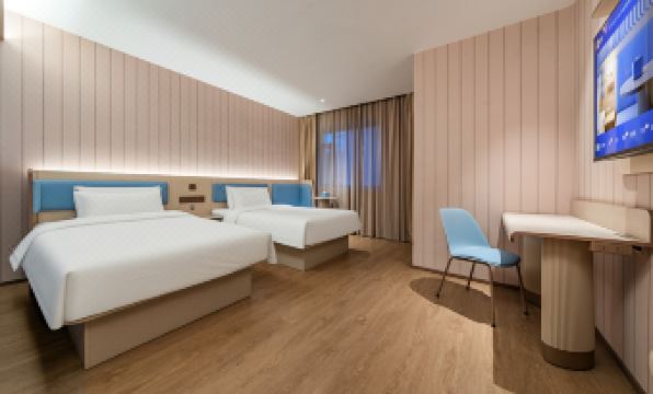HanTing Hotel (Yanji Canhua Street Water Market)