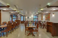 Comfort Inn Emerald,Dapoli - พร้อมอาหารเช้า