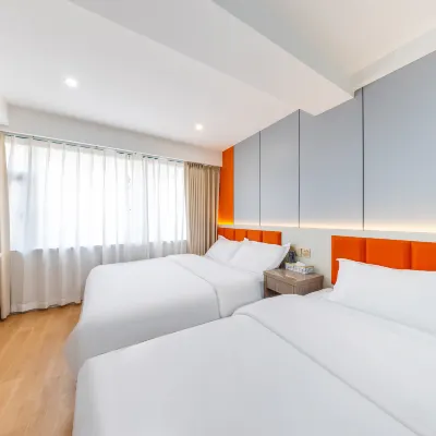 Baolai Hotel (Lanzhou Railway Station Subway Station) Hotels near Lanzhou Train Station