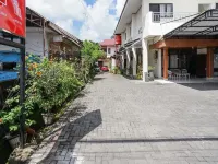 PAS Residence Hotels in Mapanget