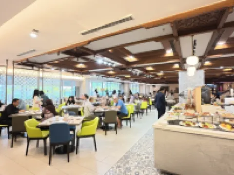 Primula Beach Hotel Ξενοδοχεία στην πόλη Batu Buruk