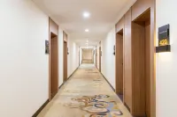 Beiliu Grand Hotel (Guijiang Pearl Pedestrian Street)