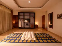 Amata n'Ubuki Boutique Hotel Ltd Hotels near مركز انيما للفنون