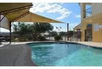 Hotel O Executive Inn & Suites Cuero Hwy 87