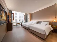 eLong Hotel (Chizhou Qingyang Jiuhuashan Scenic Area Jiuzi Ancient Town) Hotel a Qingyang