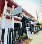 Meet Sunset Hostel Luang Prabang โรงแรมใกล้บ้านพนม