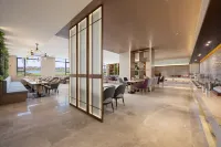 Lifeng Hotel (Kangping Wolonghu Shunshan Road Branch) - parking