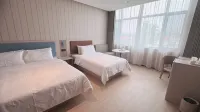 Rujia Yiju Hotel (Zoucheng Yishan South Road Qianquan Decoration City)
