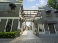 Suzhou Shantang Yuexi Hotel (Shantang Street & Shilu Metro Station Branch) Hotels near Qilishantang