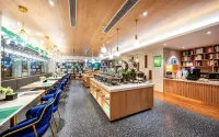 Xike Hotel (Central Hospital East Hospital Pingqiao Century Plaza Branch)