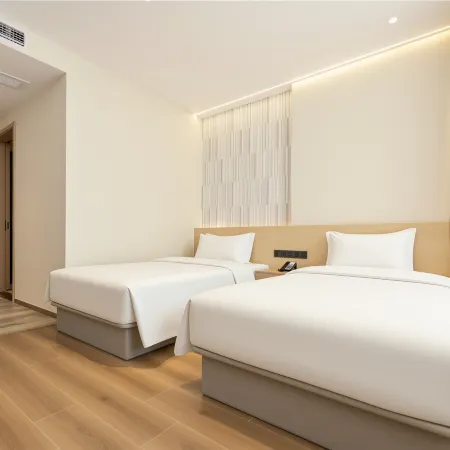 Wanda Yue Hotel (Pingtan Station Night Market, Longwangtou Beach)