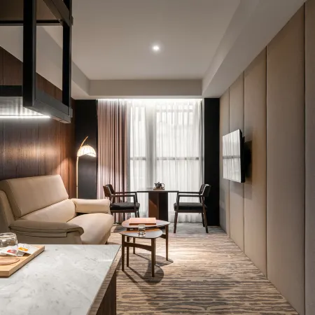Lunaris Hotel Отели рядом с достопримечательностью «Прибрежный парк Цицзинь»