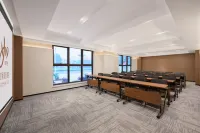 Homeinn Plus Hotel (Dalian Wafangdian Changxing Island Economic Zone) - parking
