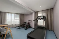 Yishang Hotel (Kaifeng Jinming Square Henan University) - 3성급