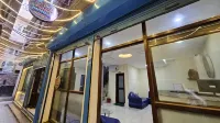 Funky Monkey Hotel Hostel and Apartment with Rooftop Bar - 3-Sterne