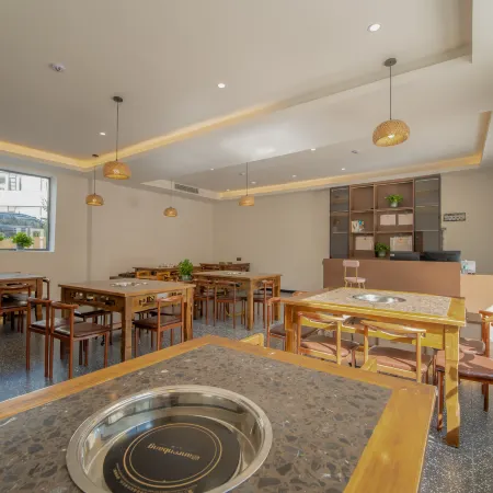 RunTing Runting · Youxing Mountain Lodge