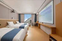 Daocheng Four Seasons Oxygen-enriched Hotel - Mountain view