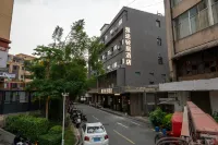 Mantu Light Stay Hotel (Zhangzhou Ancient City Branch) - parking