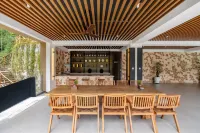 Shanyu Zhiyue Luxury Wild Resort, Chengkou, Chongqing - parking