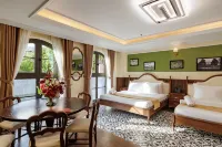 Phoenix Boutique Hotel - 3-Star