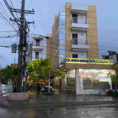 Hotel Erich Tuguegarao City by RedDoorz Hotel Exterior