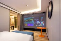 MoYu Movie Hotel (Shanghai People's Square Nanjing West Road  subway station)