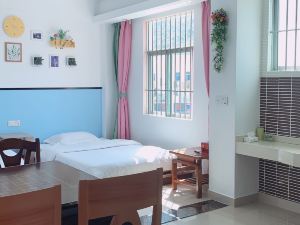 Shenzhen Pact Bar Homestay (Yangmei Keng Judiaosha Branch)