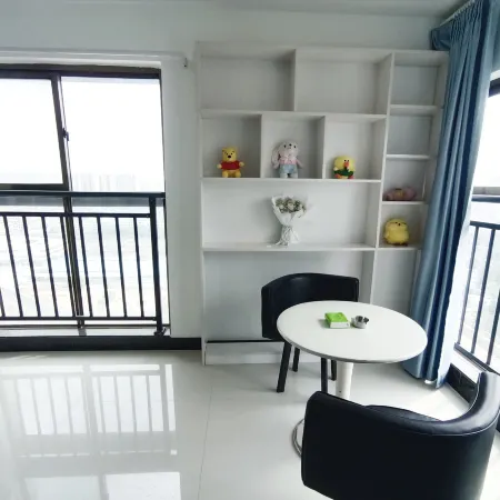 Haizhilan Homestay (Beihai High-speed Railway Station) Отели рядом со станцией Beihai Railway Station