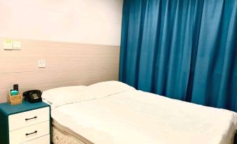 Yunhai Electric Sports Hotel (Yan'an West Road Subway Station)