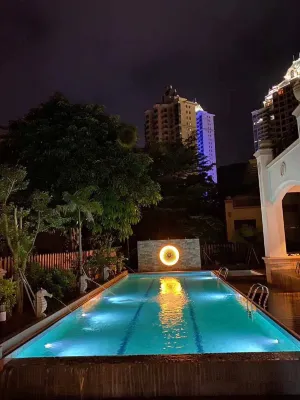 Hailing Island Evergrande Yujingwan Yishu Holiday Villa