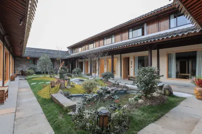 Fuhua homestay Hotels in Cicheng Ancient City