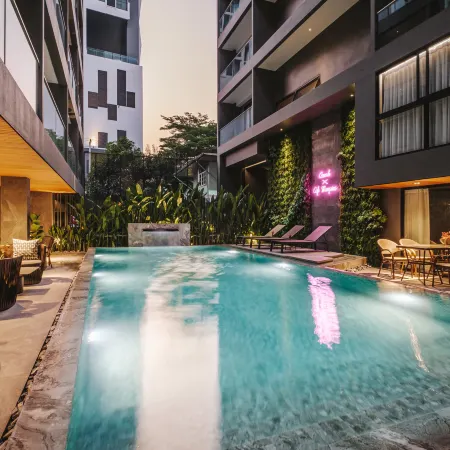 Cascade Hotel Отели рядом с достопримечательностью «Мост Рама 3»