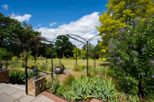 Bromley Court Hotel London