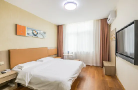 Three Station Hotel (Railway Station Bus Station)