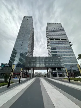 Yunqi International Apartment (Huangpu Fish Zhugang Branch)
