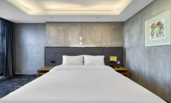 Porter New Century Hotel (Taizhou Jiaojiang Commercial Street)