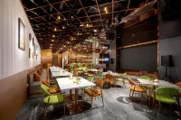 ZMAX Manxi Hotel (Harbin Central Street Sophia Church Store) - 3-Star