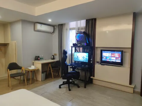 Nature E-sports Hotel (Shishi Dianchi Branch)