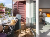 زينيتود أوتل ريزيدنس لو كانيت Hotels near كروستيه